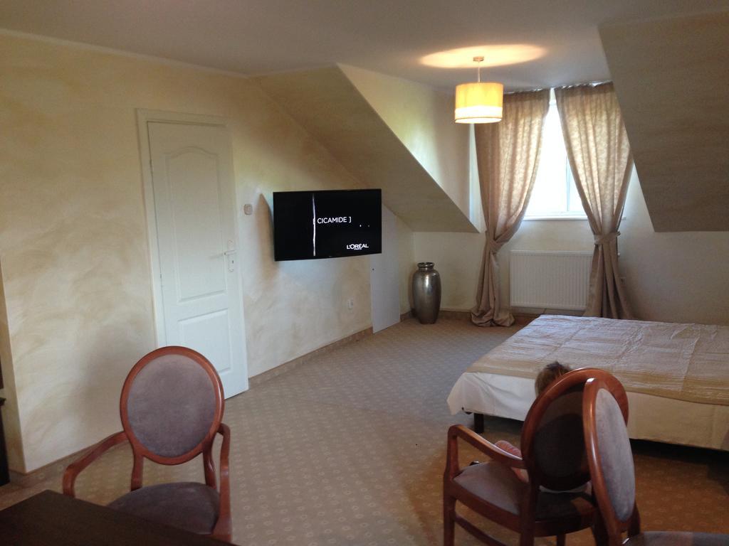 Hotel&Restauracja Zlote Runo Góra Kalwaria Εξωτερικό φωτογραφία